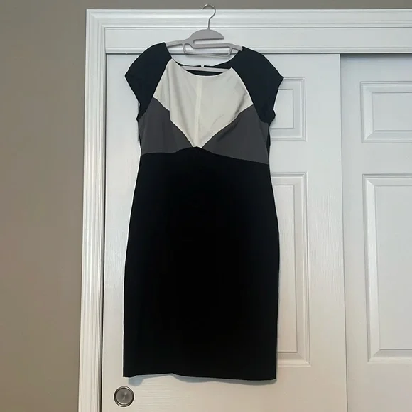 nine west dresses black and white Marlow Polka Dot Maxi Dress In Black main image 0